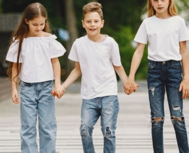 Quanto costa vestire i bambini in modo veloce (e bene)? Idee smart per risparmiare tempo e denaro