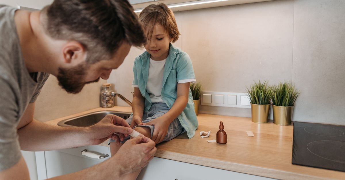 Cucina senza rischi: consigli pratici per lavorare in sicurezza tra fornelli e coltelli