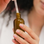 Olio o siero per capelli? Guida pratica per scegliere il trattamento perfetto