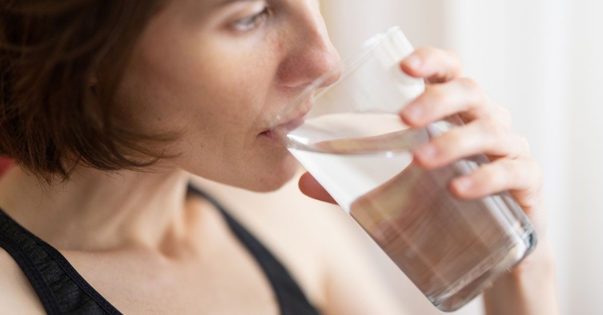 Idratazione al massimo: come l’acqua può potenziare la tua performance ogni giorno