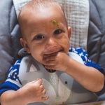 Quando il neonato dice no alla pappa: cause comuni e strategie dolci per ritrovare serenità a tavola
