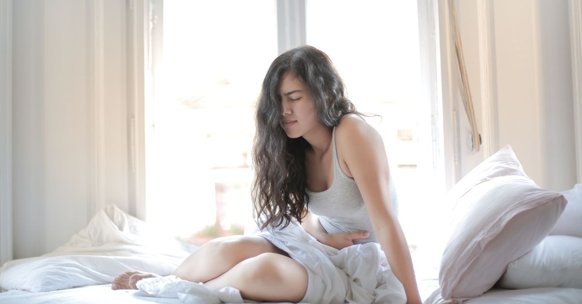 Quando la stanchezza non passa: i segnali dell’ipotiroidismo nelle donne (e cosa fare)