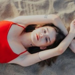 Chic al Mare: Idee di Look Raffinati per un’Incredibile Giornata in Spiaggia